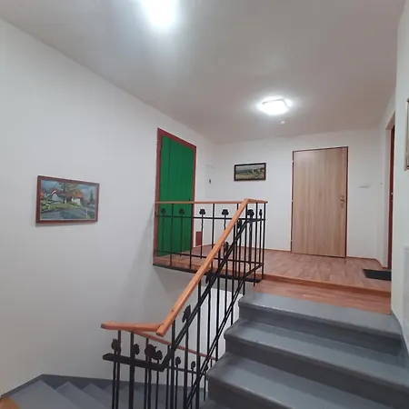 Zimmeruv Statek Апартаменты Mikulasovice