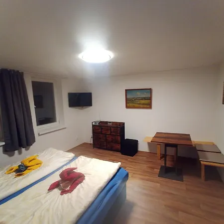 Апартаменты Zimmeruv Statek Mikulasovice